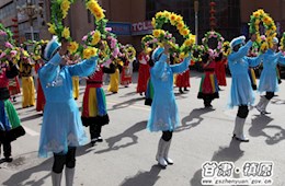 镇原中学社火队舞蹈表演
